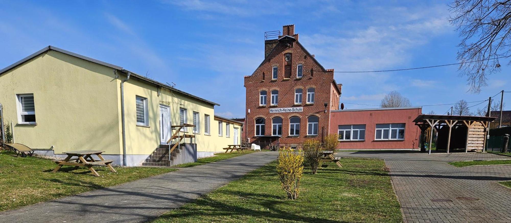 Gaestehaus Heinrich Heine Schule Bad Dürrenberg Exterior foto