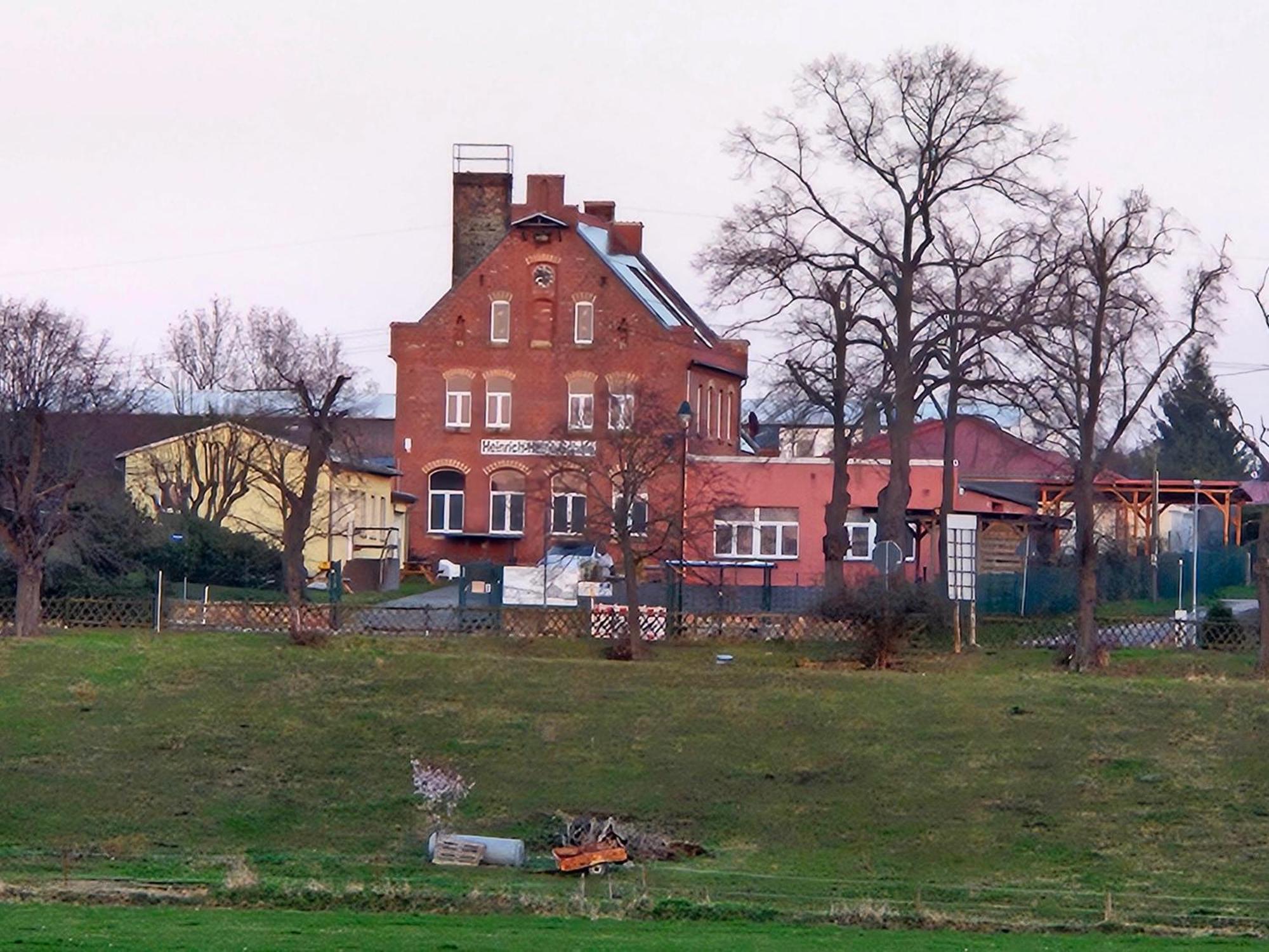 Gaestehaus Heinrich Heine Schule Bad Dürrenberg Exterior foto